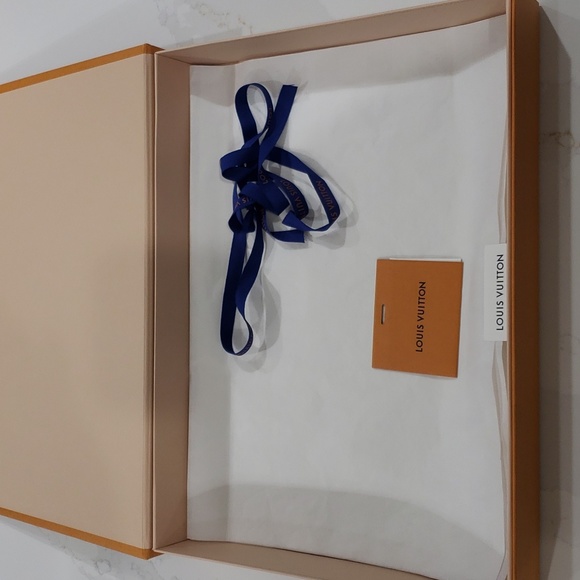 Louis Vuitton magnetic box - Picture 5 of 5